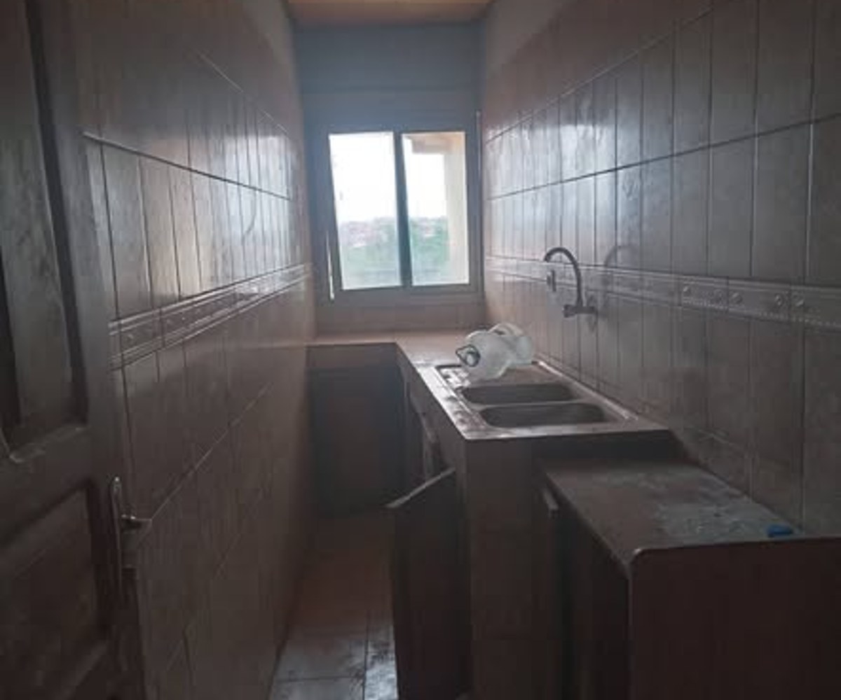Appartement moderne - 2 chambres - Biyem-Assi
