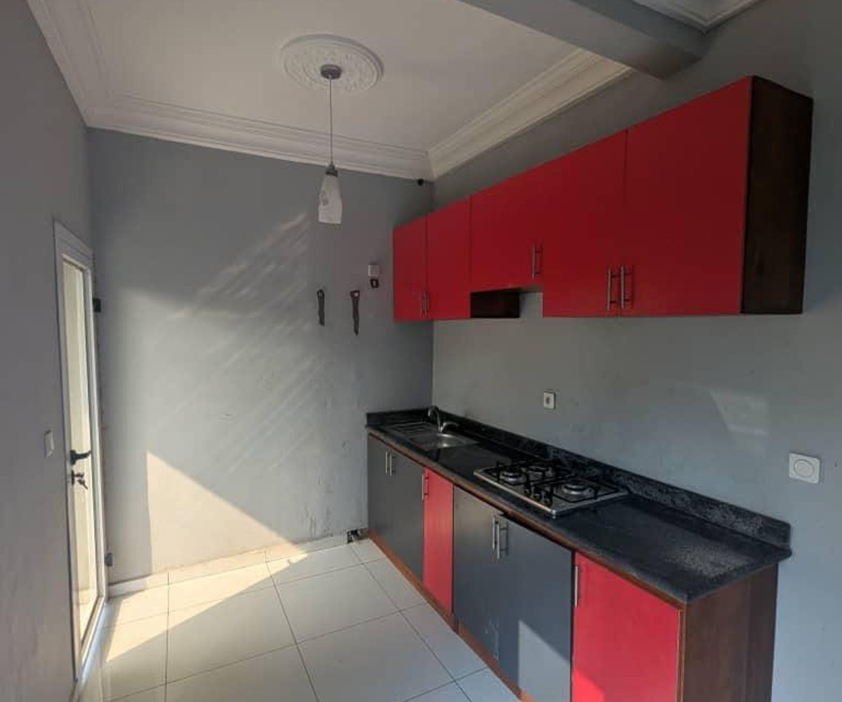 Bel appartement avec piscine à louer à Odza
