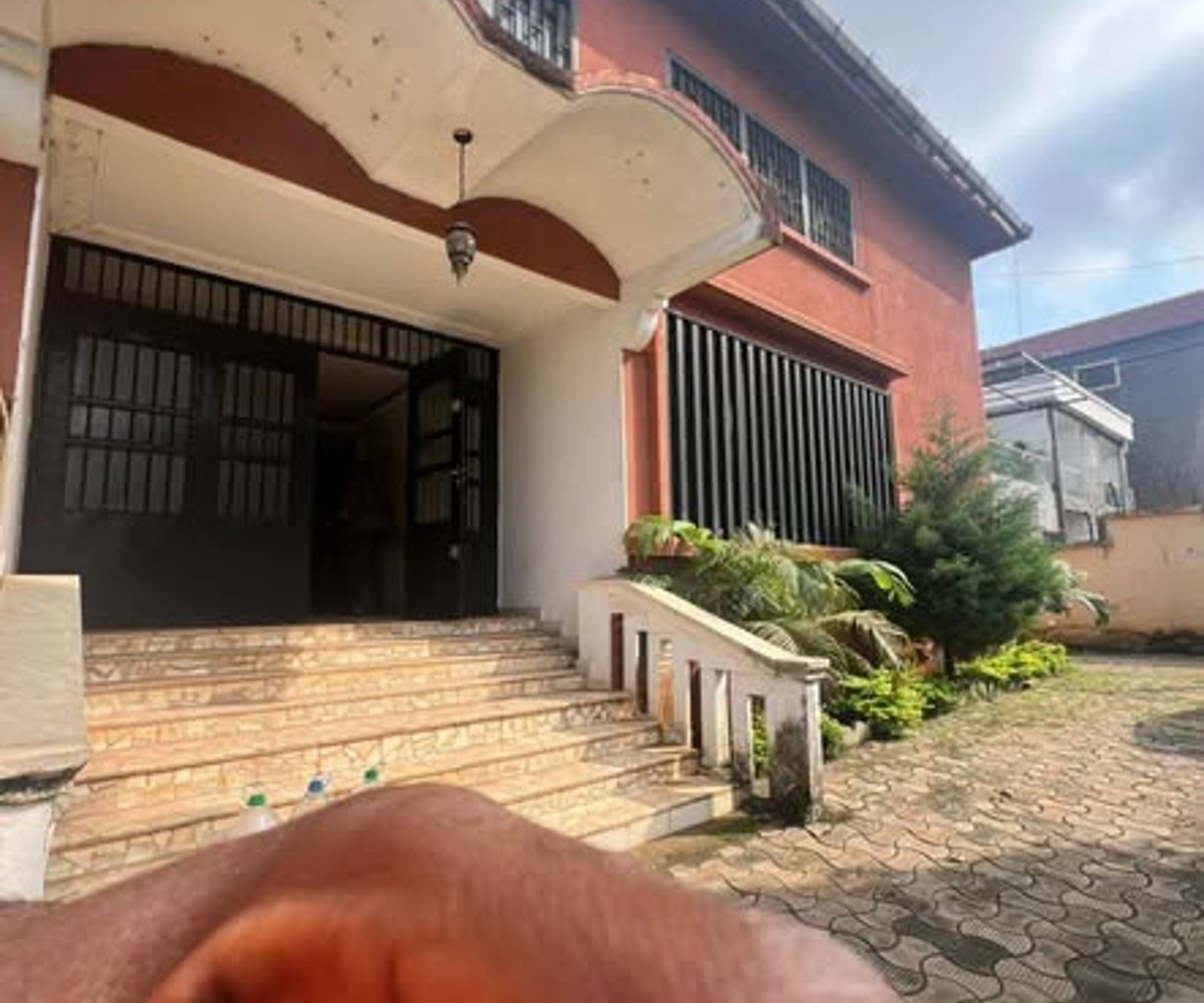 Résidence à louer à Bastos, Yaoundé
