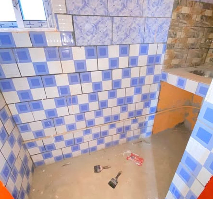 Vaste chambre moderne à louer à Mendong