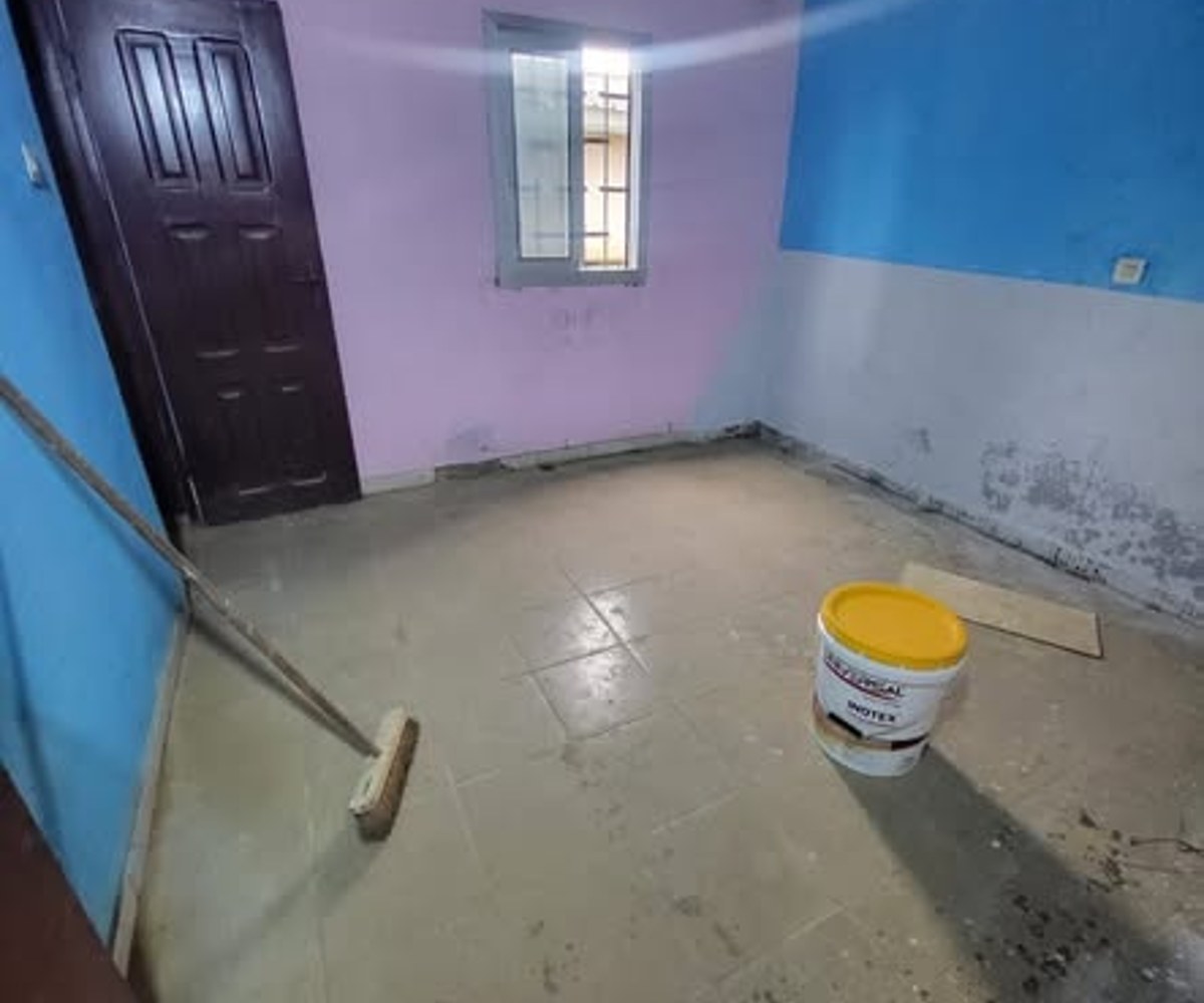 Studio moderne à Pk12, Douala