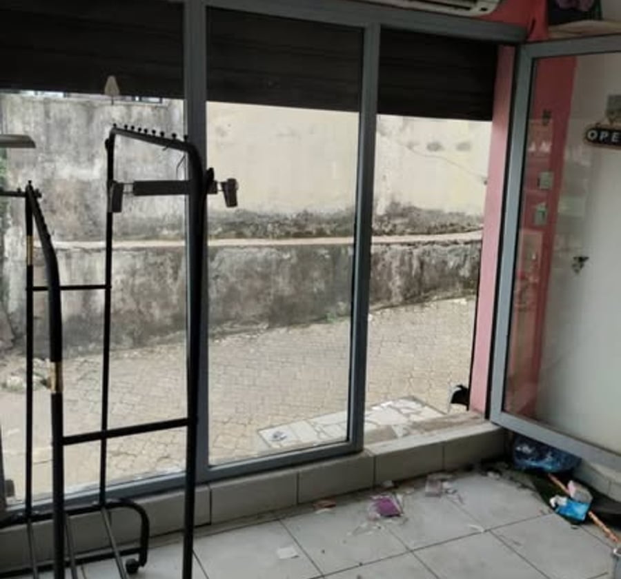 Boutique à louer à Akwa Nord