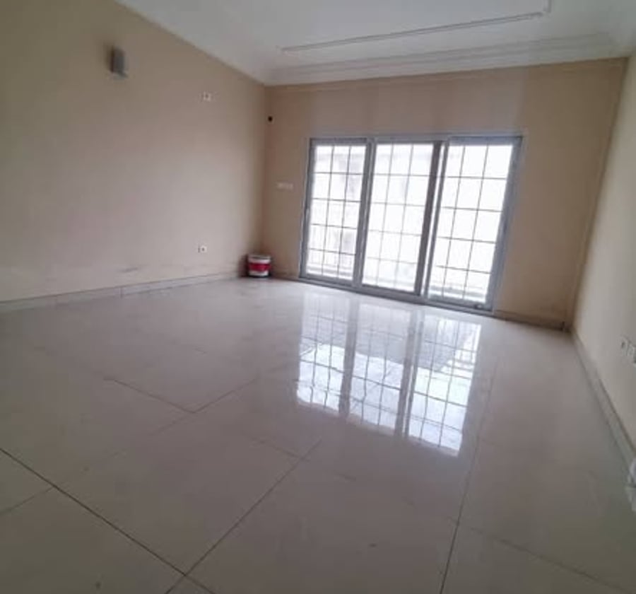 Offres de locations à PK8, Douala