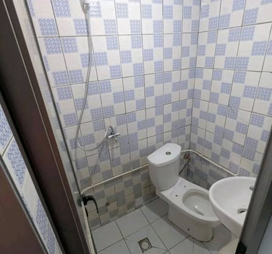 Chambre moderne à Logbaba Saker - 25 000 XAF/mois
