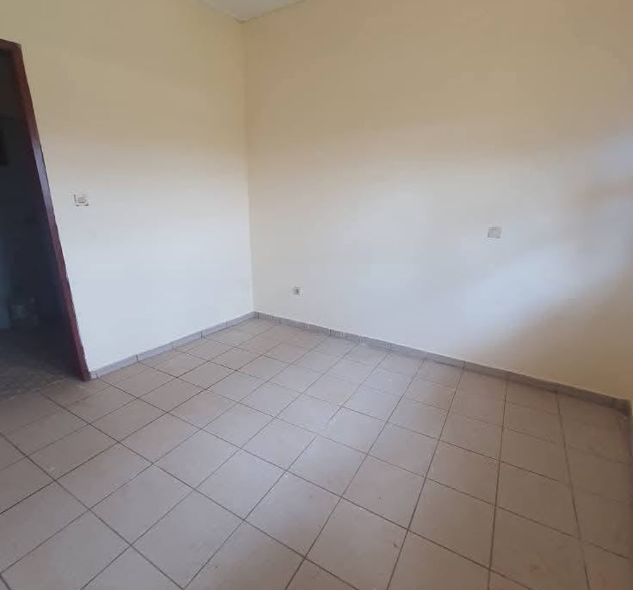 Studio moderne à louer - Oyom Abang, Yaoundé