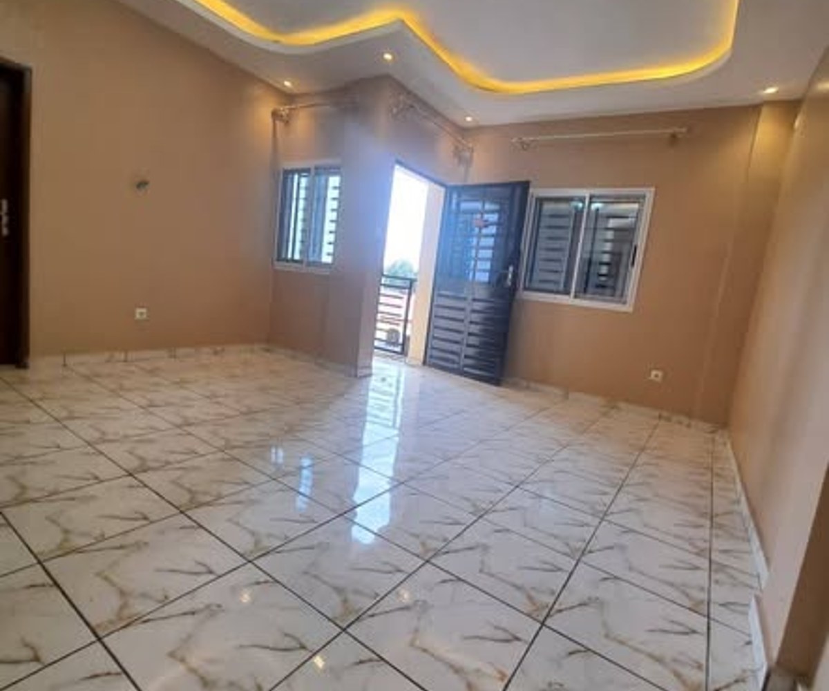 Appartement moderne neuf à louer – Tsinga Village, Yaoundé