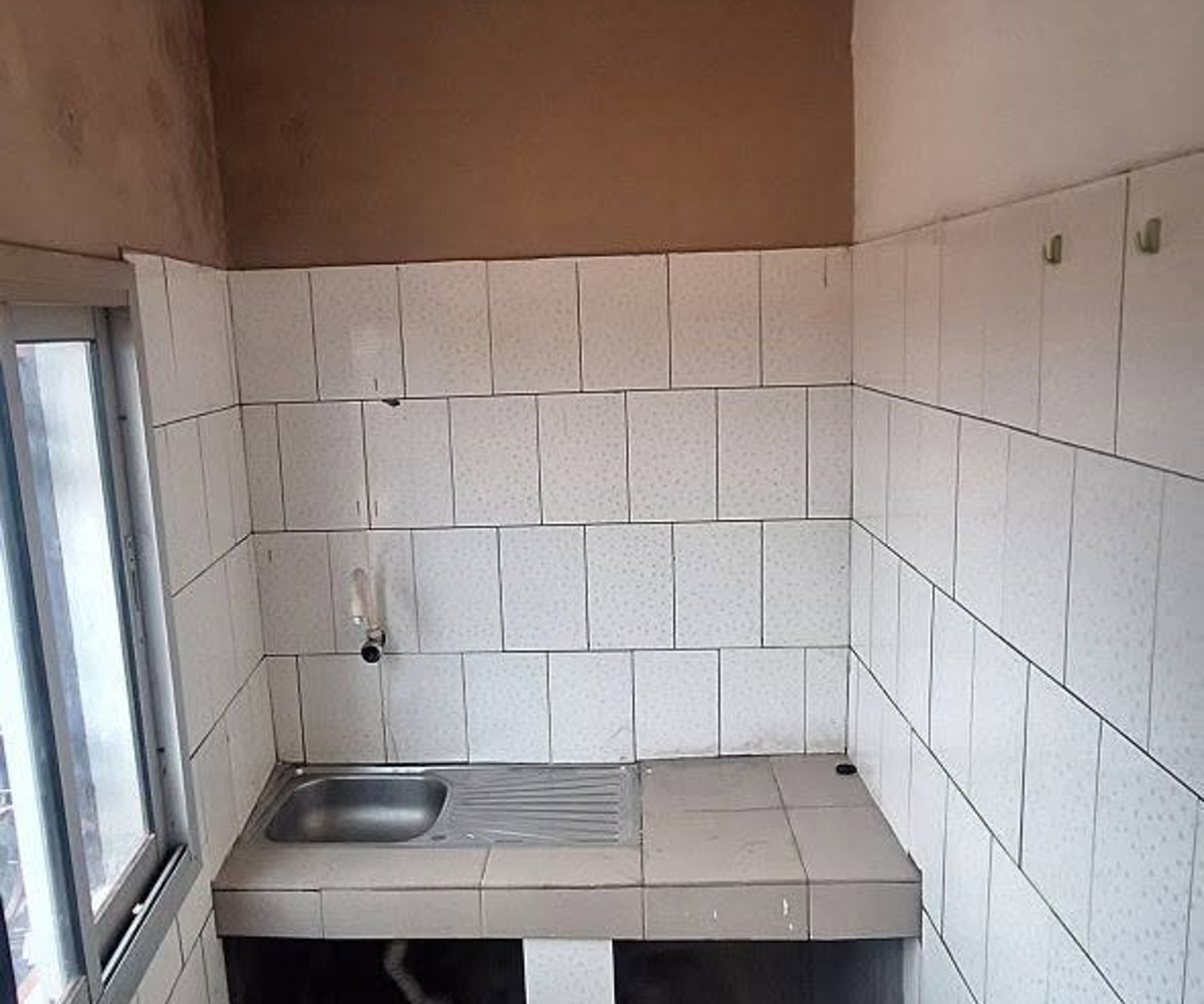 Appartement moderne à louer à Ekoumdoum