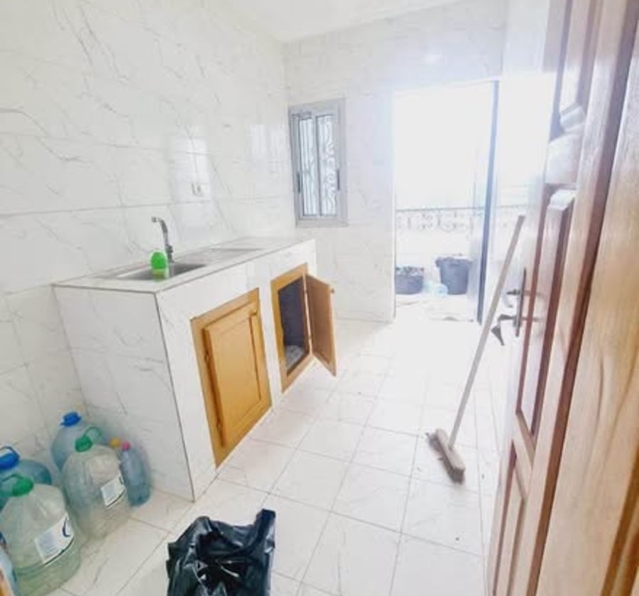 Appartement moderne à louer à Logbessou