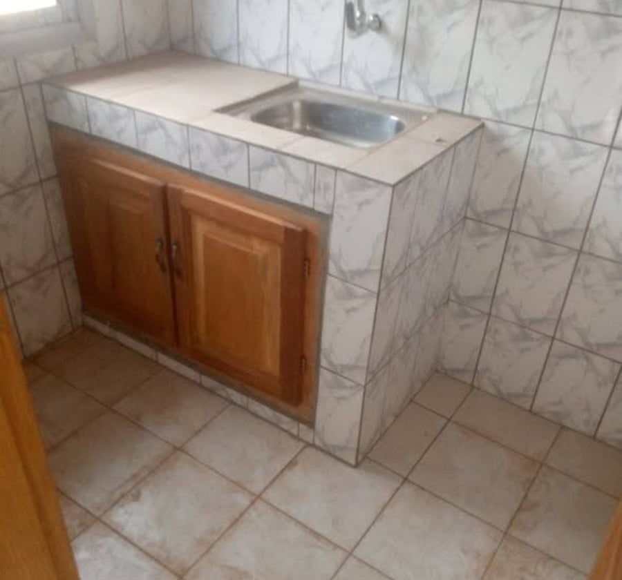 Appartement moderne à Etoug-Ebe