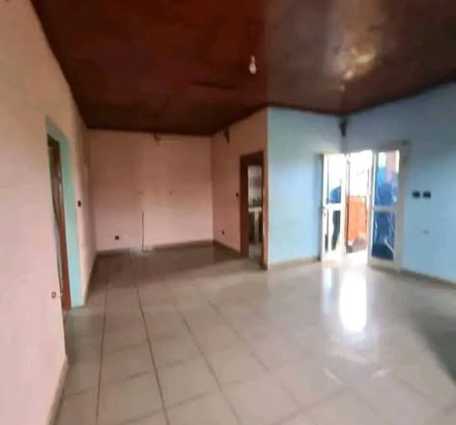 Appartement moderne à louer - Awae Nkolanga