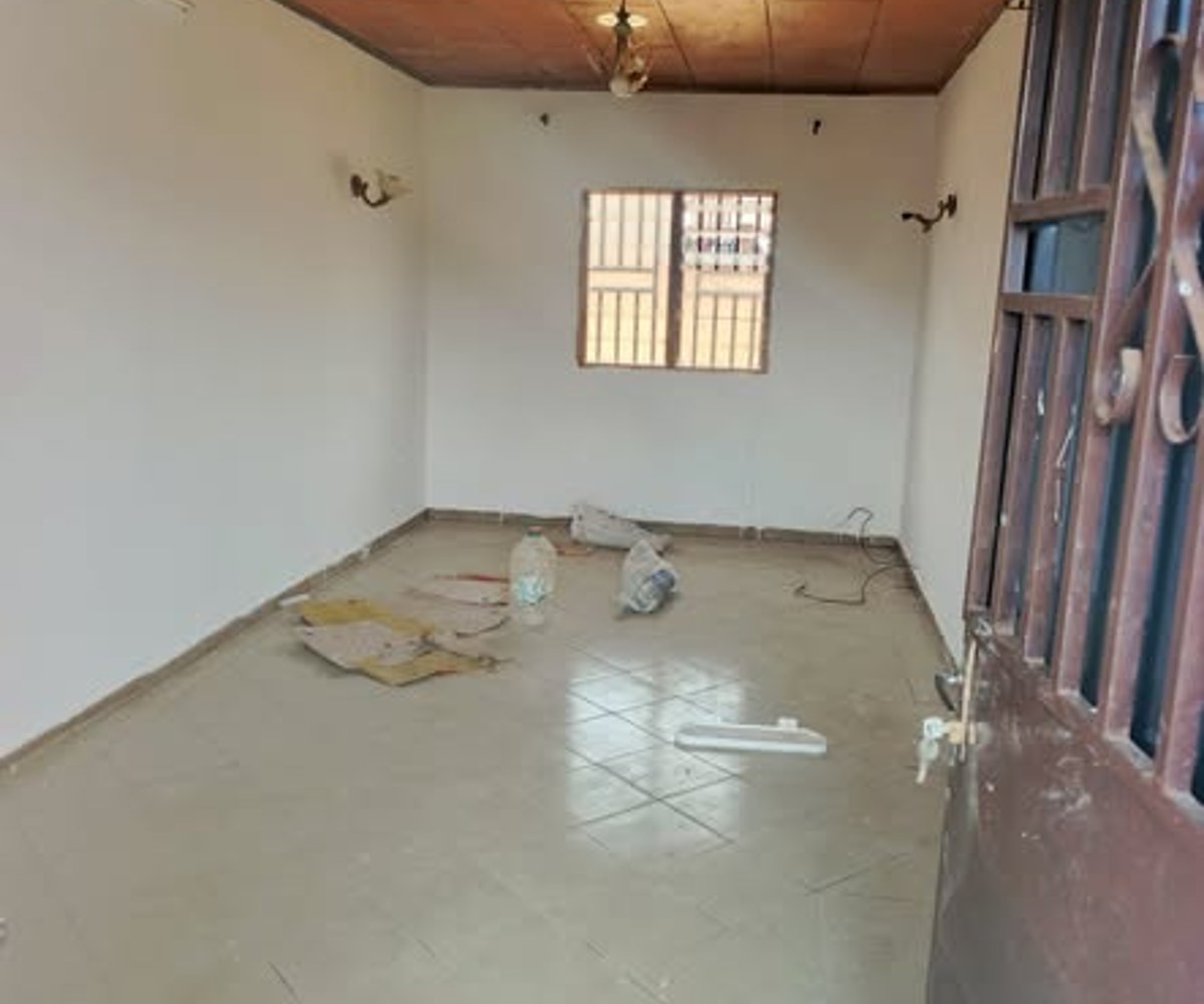 Appartement moderne à louer - Emana (Tradex) - 85 000 FCFA/mois