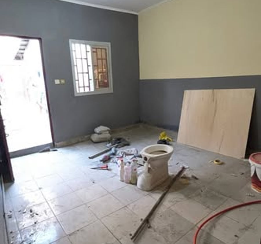 Vaste chambre moderne à Ndogbong