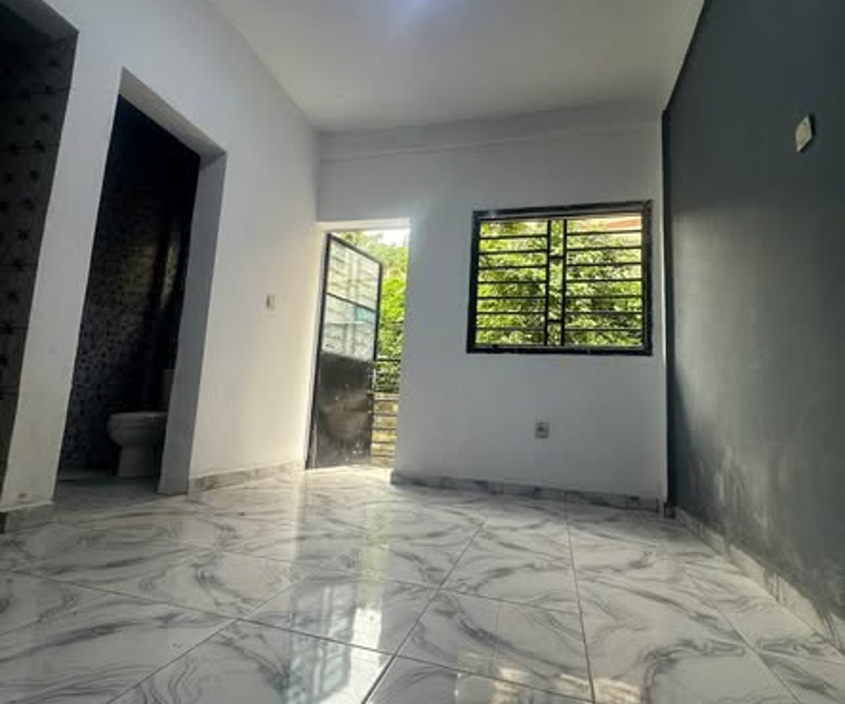 Appartement 3 pièces à PK 17 Douala - 30 000 FCFA/mois