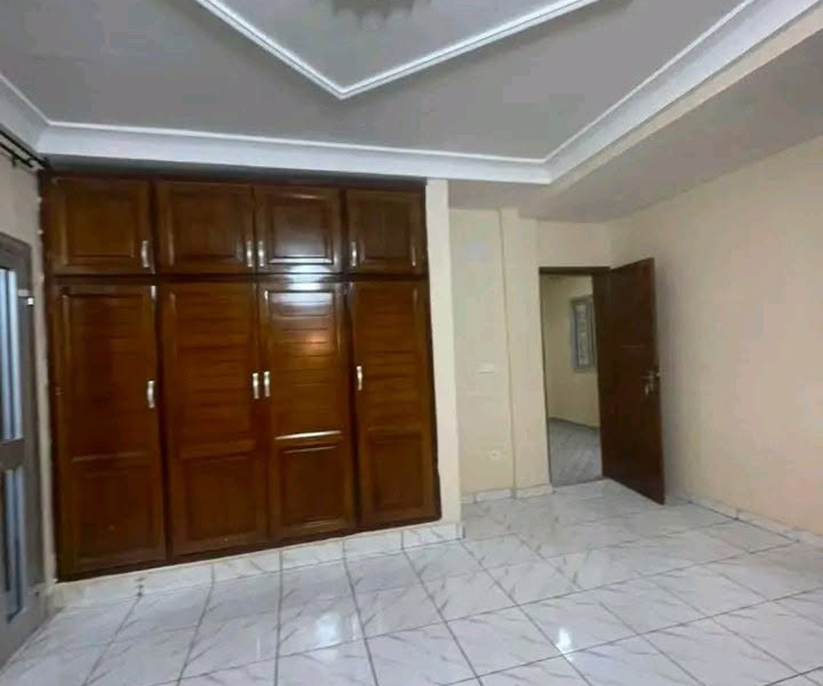 Appartement 3 chambres climatisé à Nsimeyong