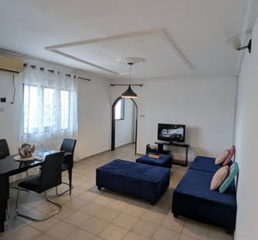 Studio moderne 4 pièces - Akwa