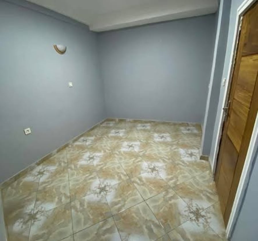 Studio à louer Ngousso - 75 000 XAF/mois