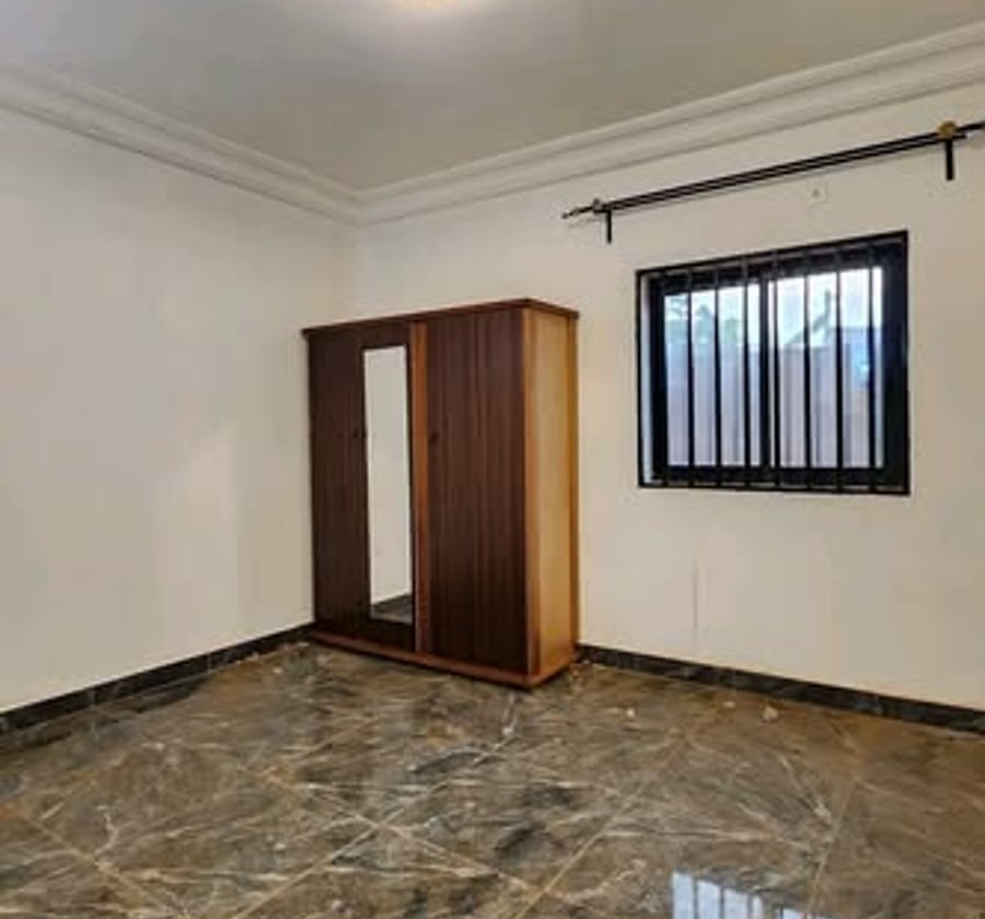 Appartement 2 chambres à Etoudi