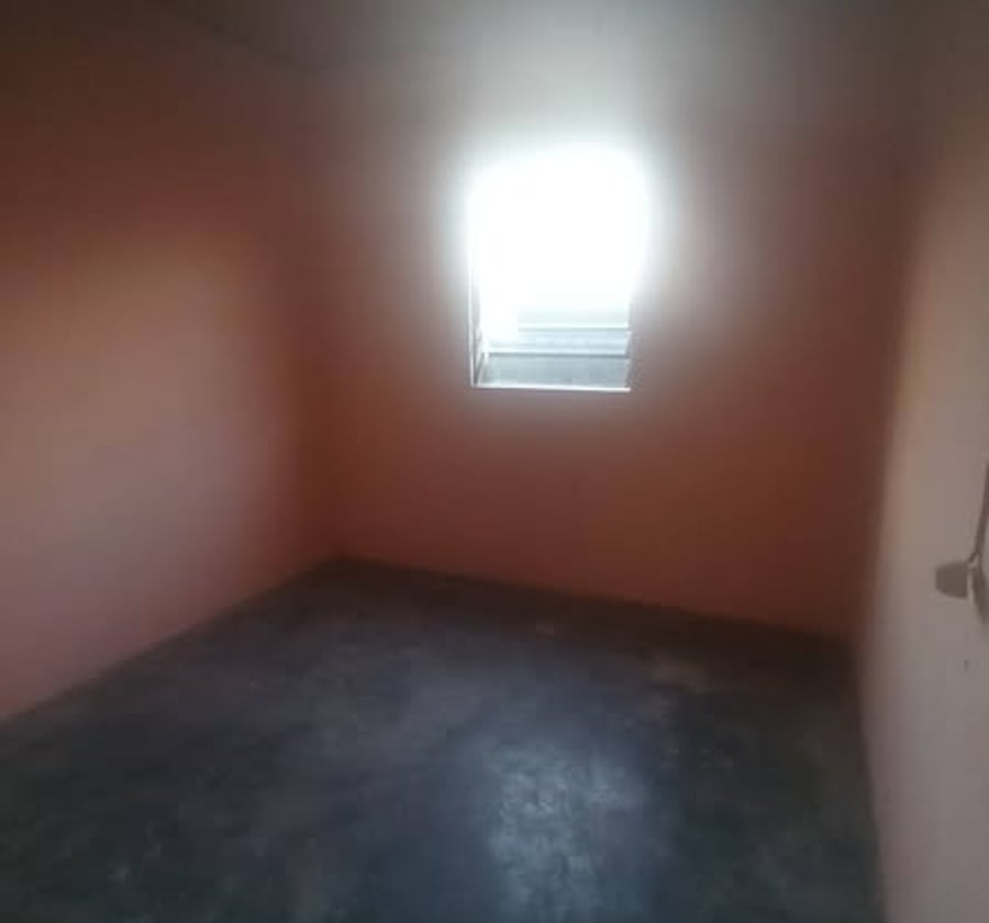 Studio simple à louer - Beedi, Douala