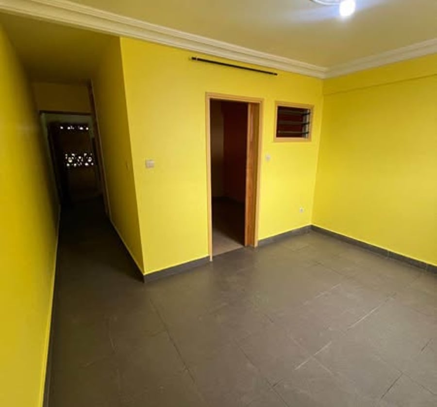 Studio moderne à Nsimeyong - 60 000 FCFA