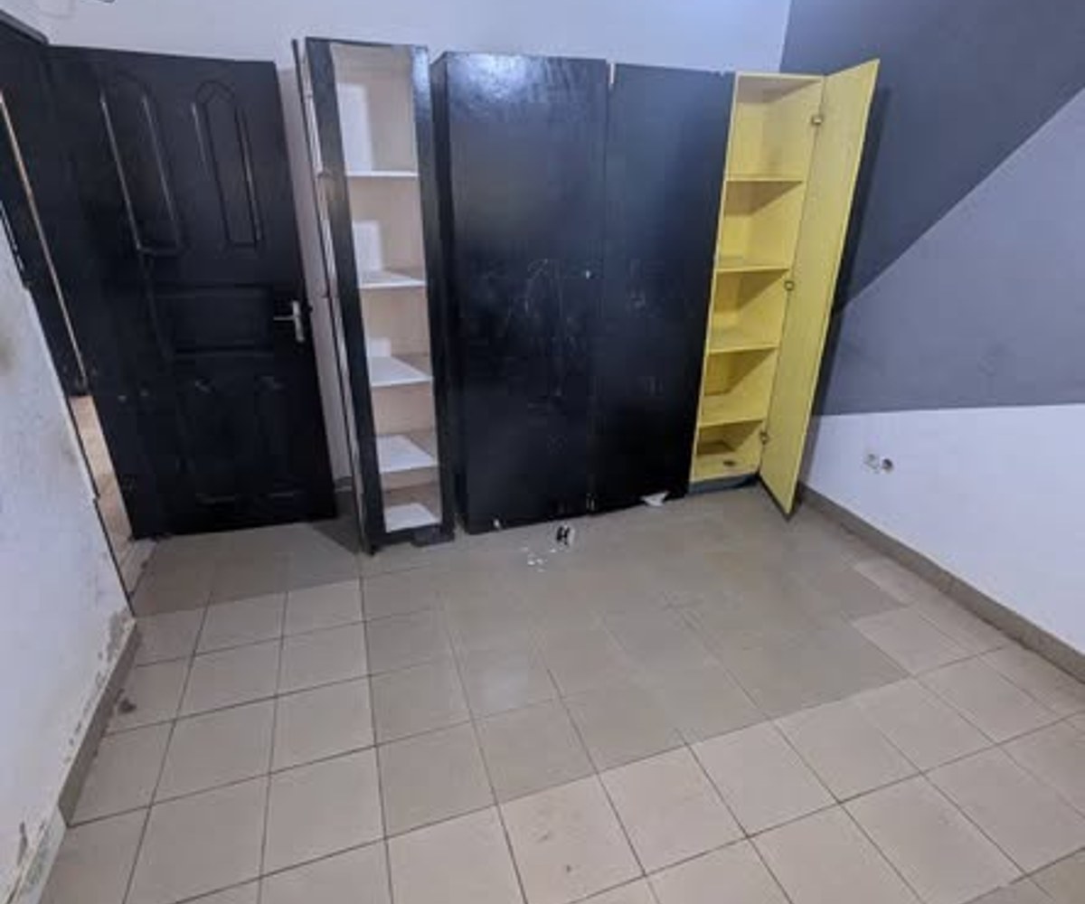 Appartement à Makepe - 2 chambres - 90 000 XAF/mois
