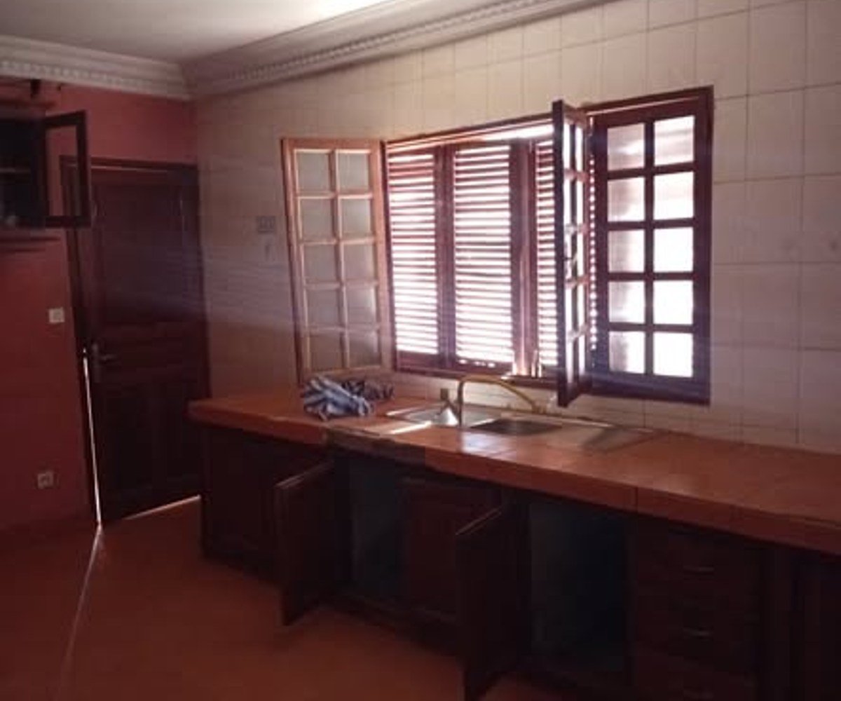 Villa à louer à Yaoundé Mimboman