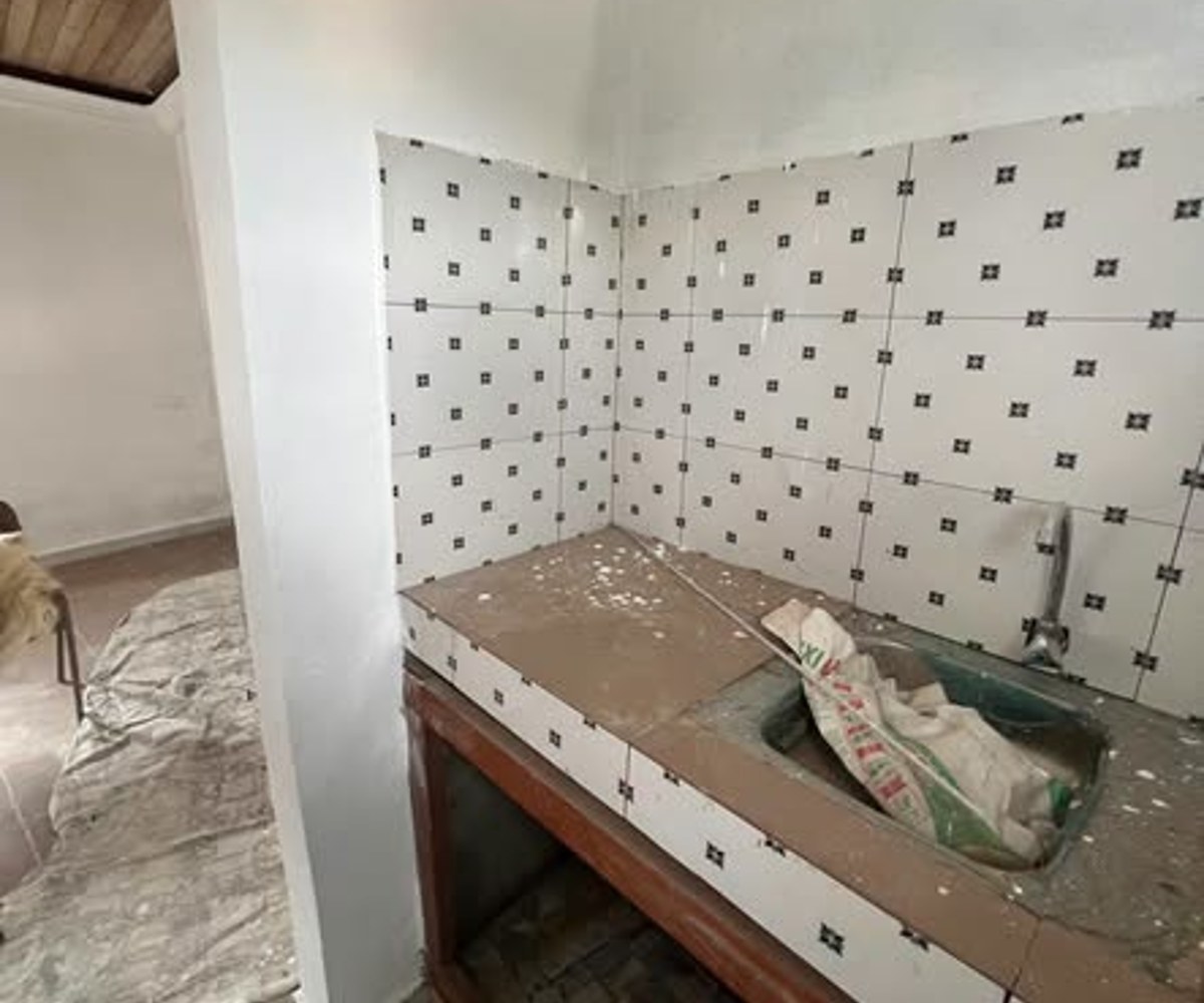 Série de 3 chambres modernes staffées à Nsam, Yaoundé