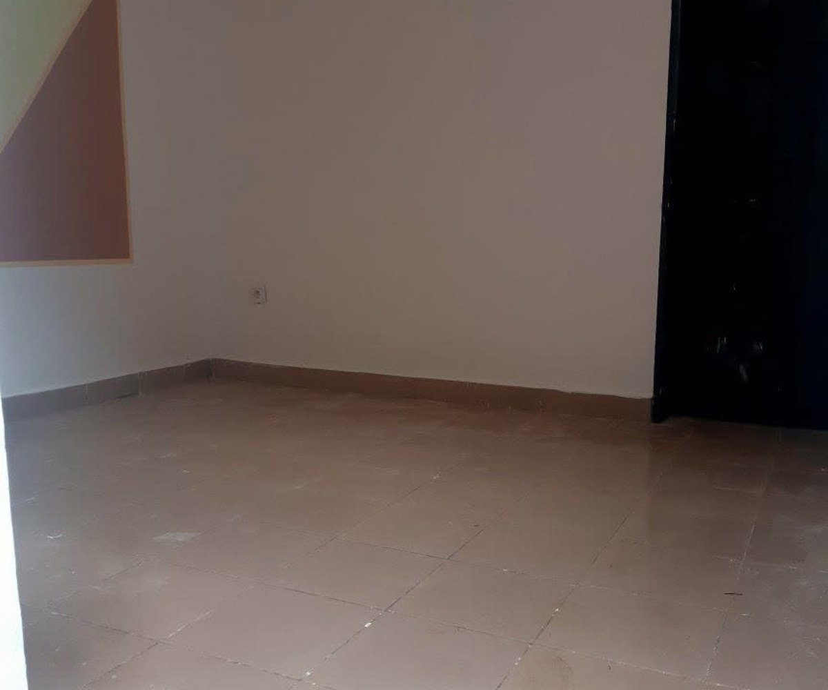 Studio moderne 3 pièces à Ndogpassi II avec forage et prépayé