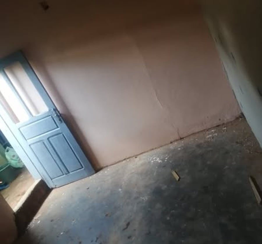Chambre simple à louer - Nkomo, Yaoundé