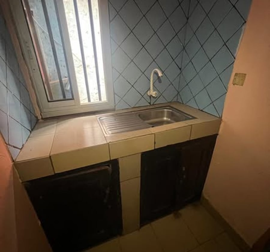 Studio moderne à louer au Rond-Point Damas
