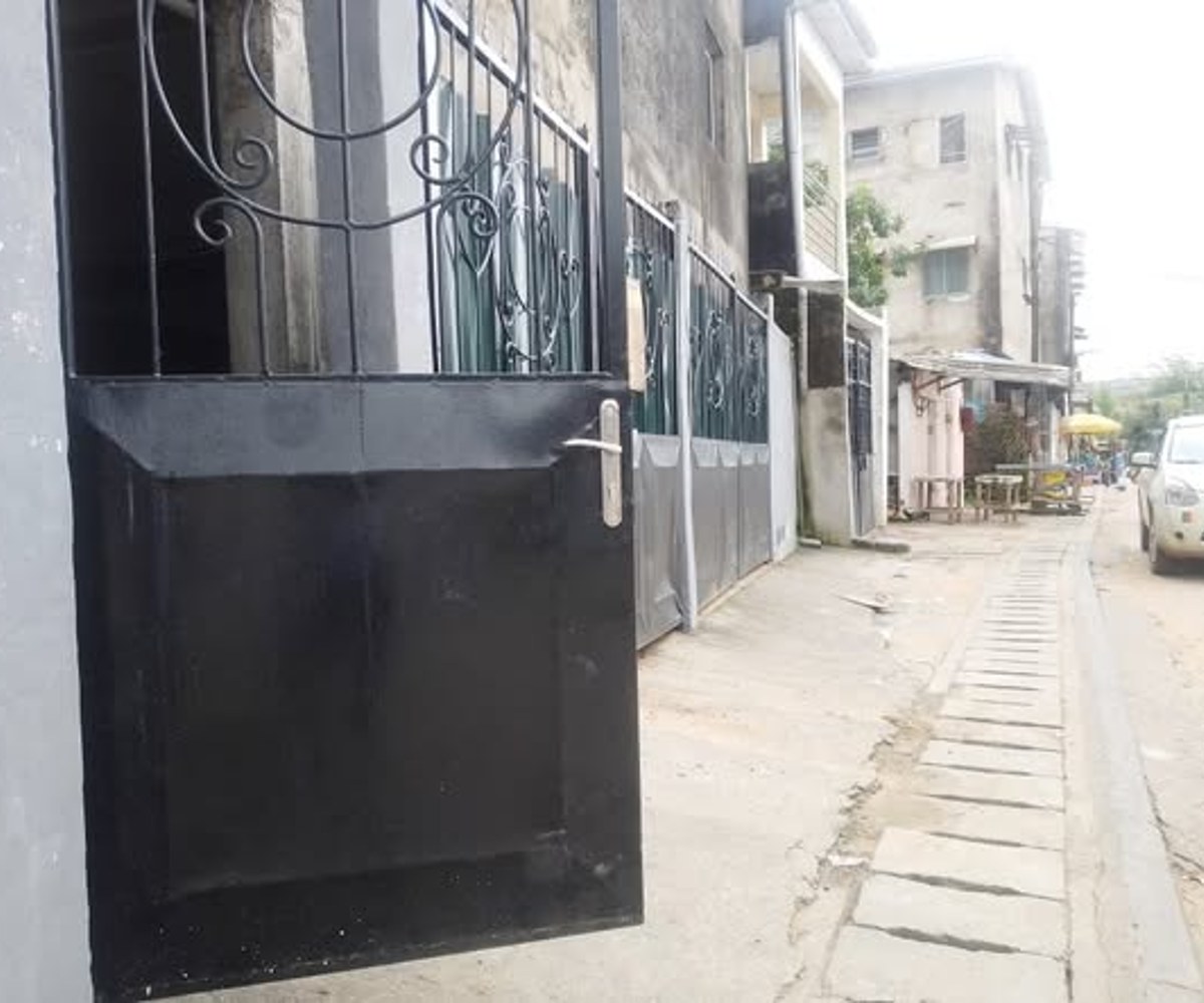 2 appartements staffé et lambris à Akwa Nord