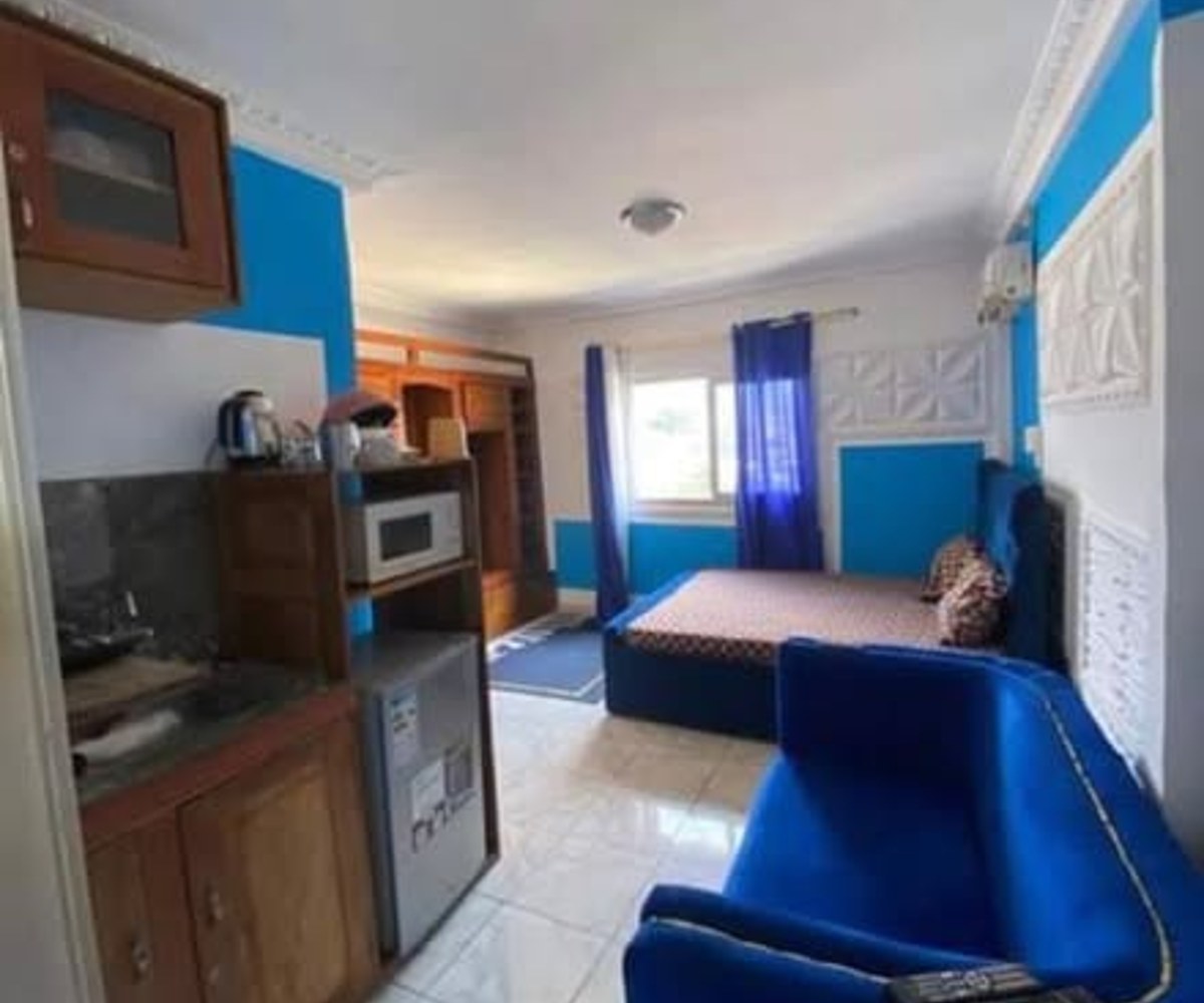 Chambre meublée à Bastos