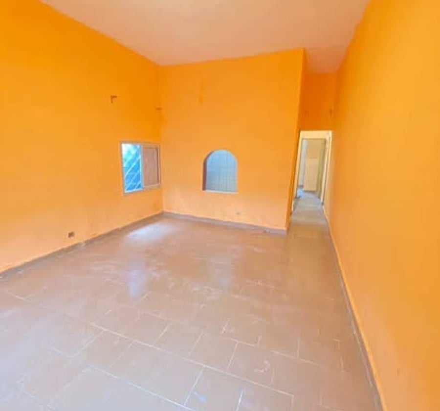 Appartement 2 chambres à Efoulan - 80 000 XAF/mois