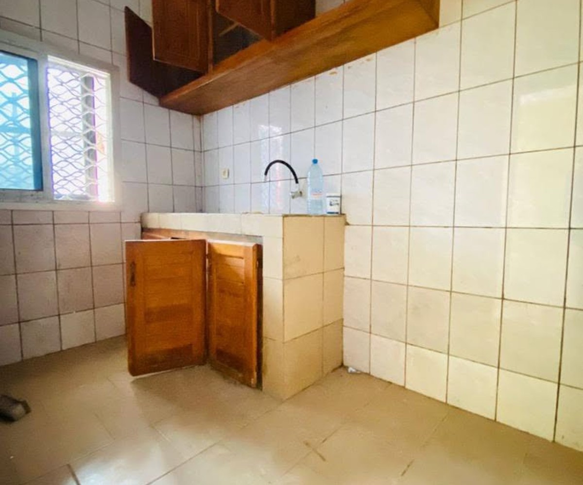 Studio moderne à louer - Bonamoussadi, Douala