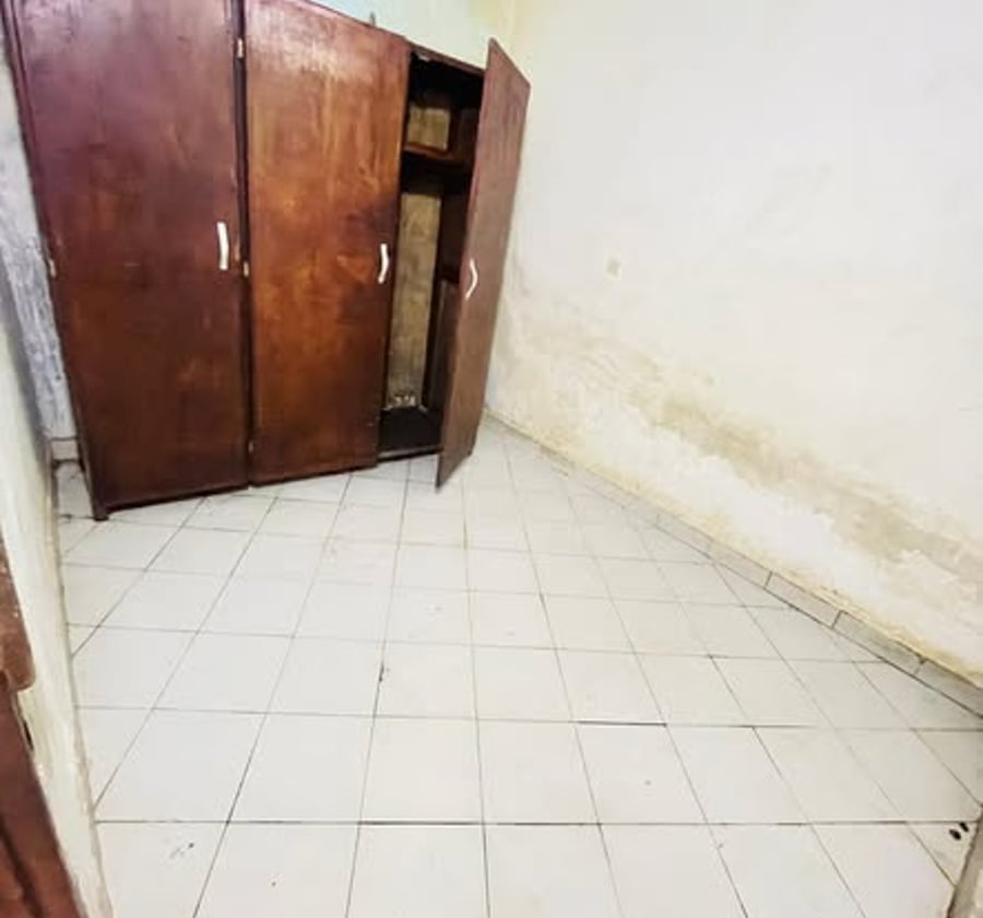 Vaste studio moderne à PK 13 - Douala