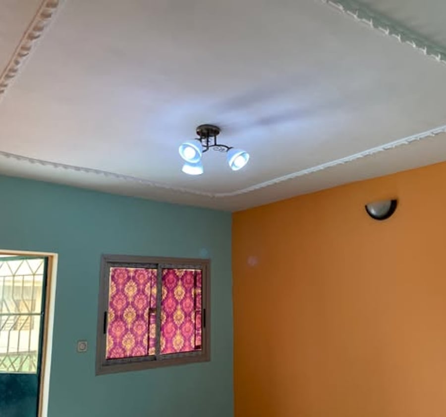 Appartement moderne à louer à Nkolmbong