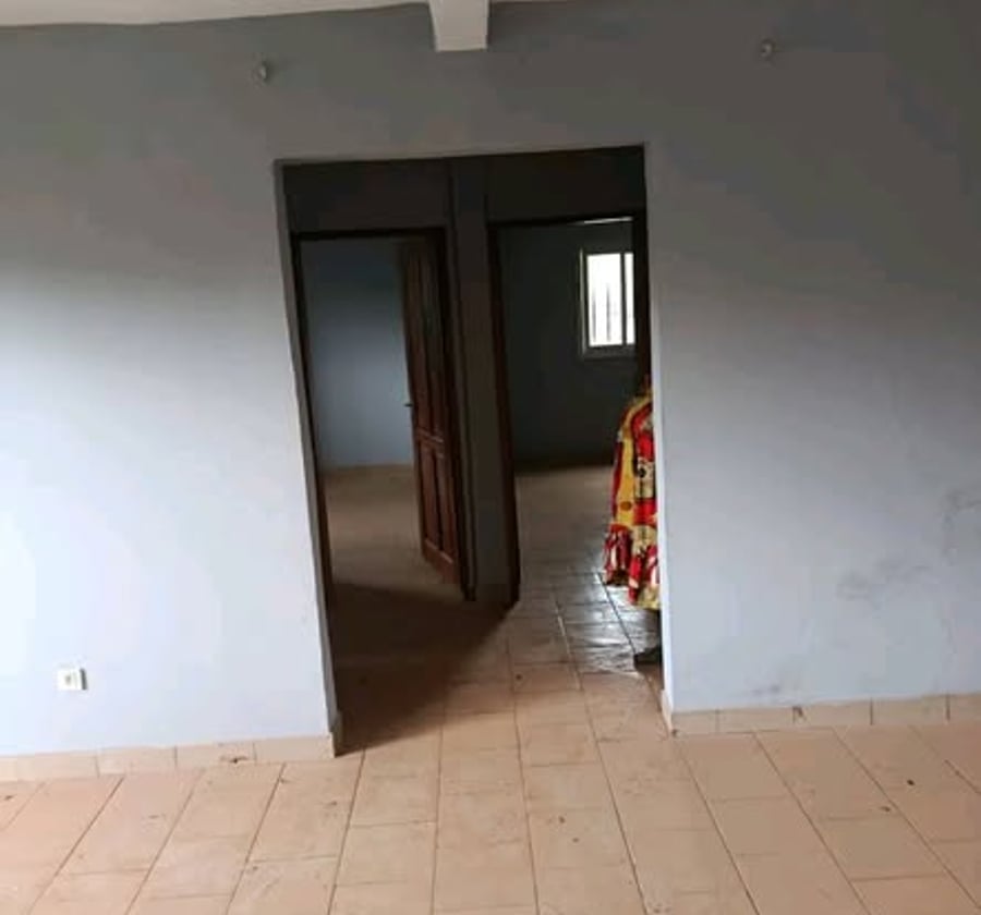 Appartement moderne 2 chambres à louer à Olembe