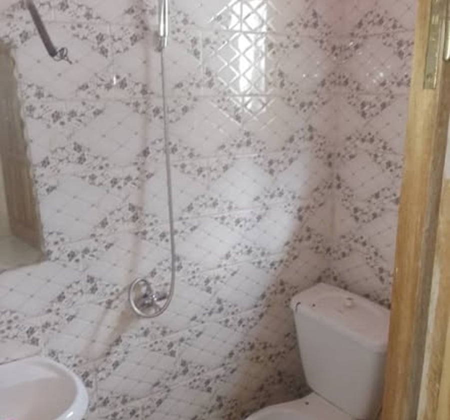 Boutique à louer - Biteng, Yaoundé