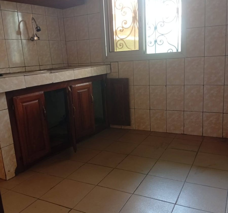 Appartement 2 chambres à louer à Ekie, Yaoundé