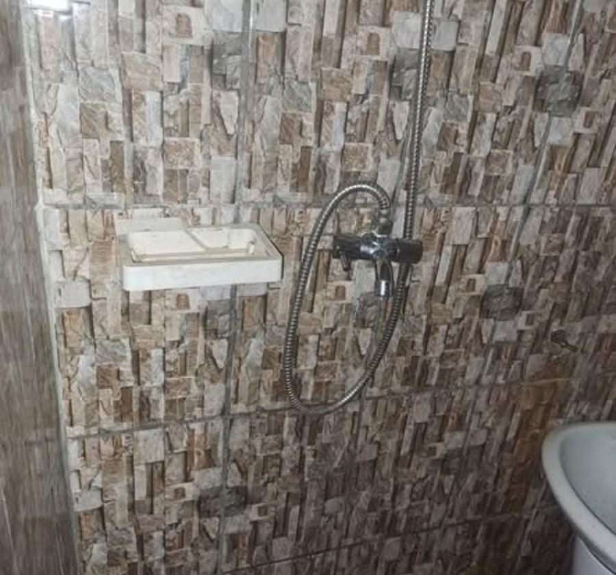Chambres modernes à Nkolfoulou
