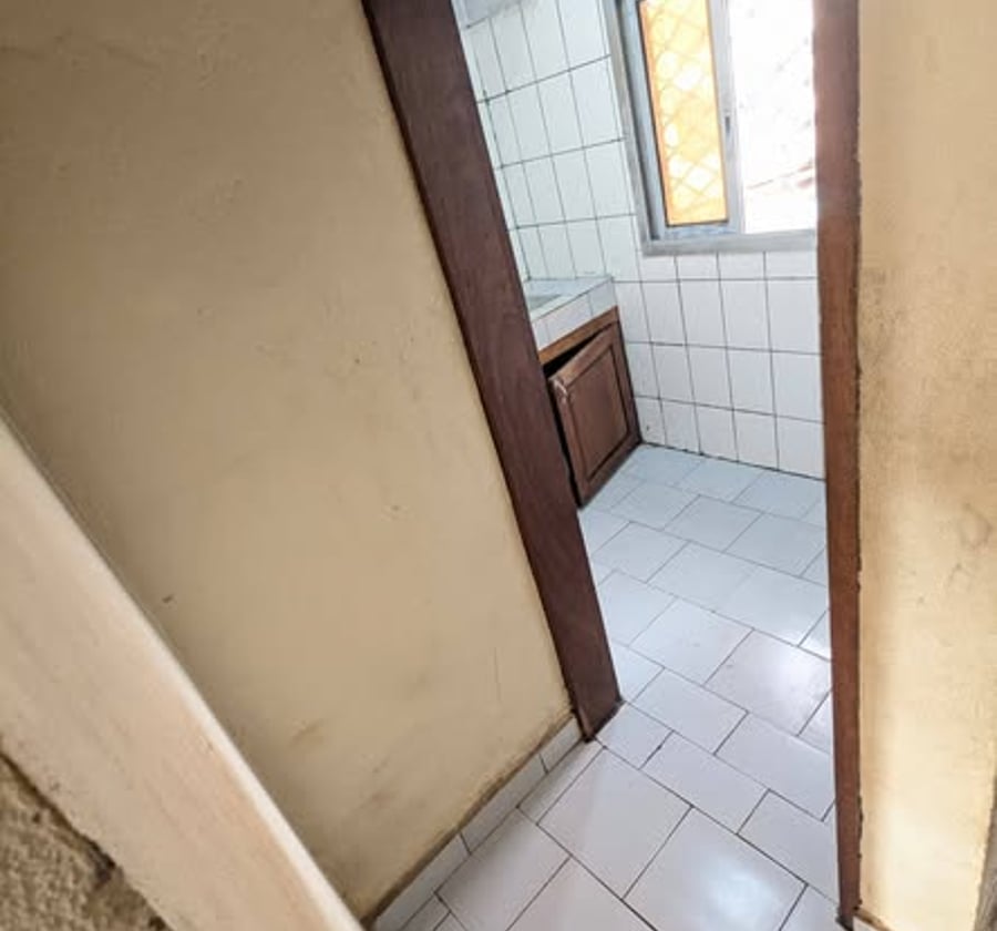 Vaste studio moderne à louer - Etoudi, Yaoundé
