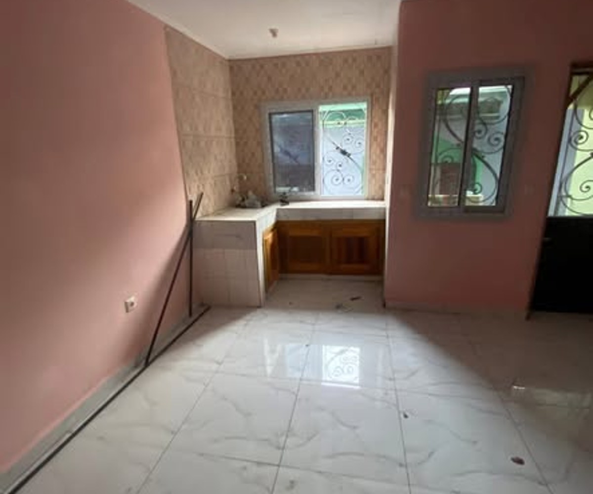 Studio moderne à louer à PK 14, Douala