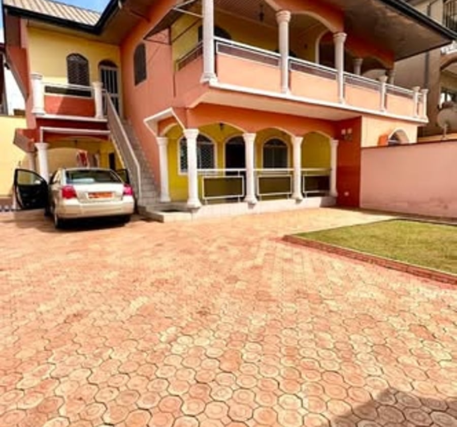 Appartement à louer à Cité de la Paix, Douala