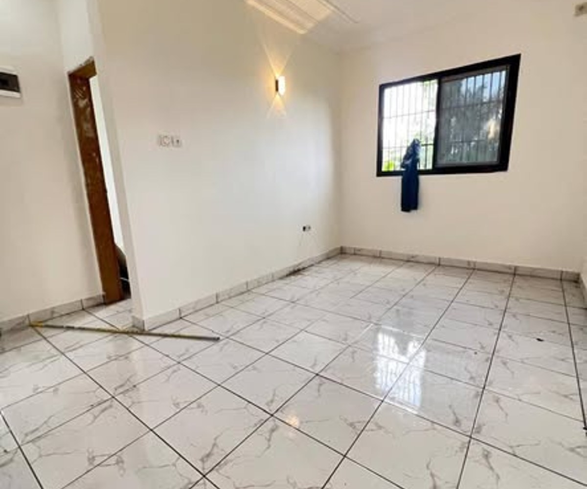 Studio à louer - Logpom - 75 000 FCFA/mois