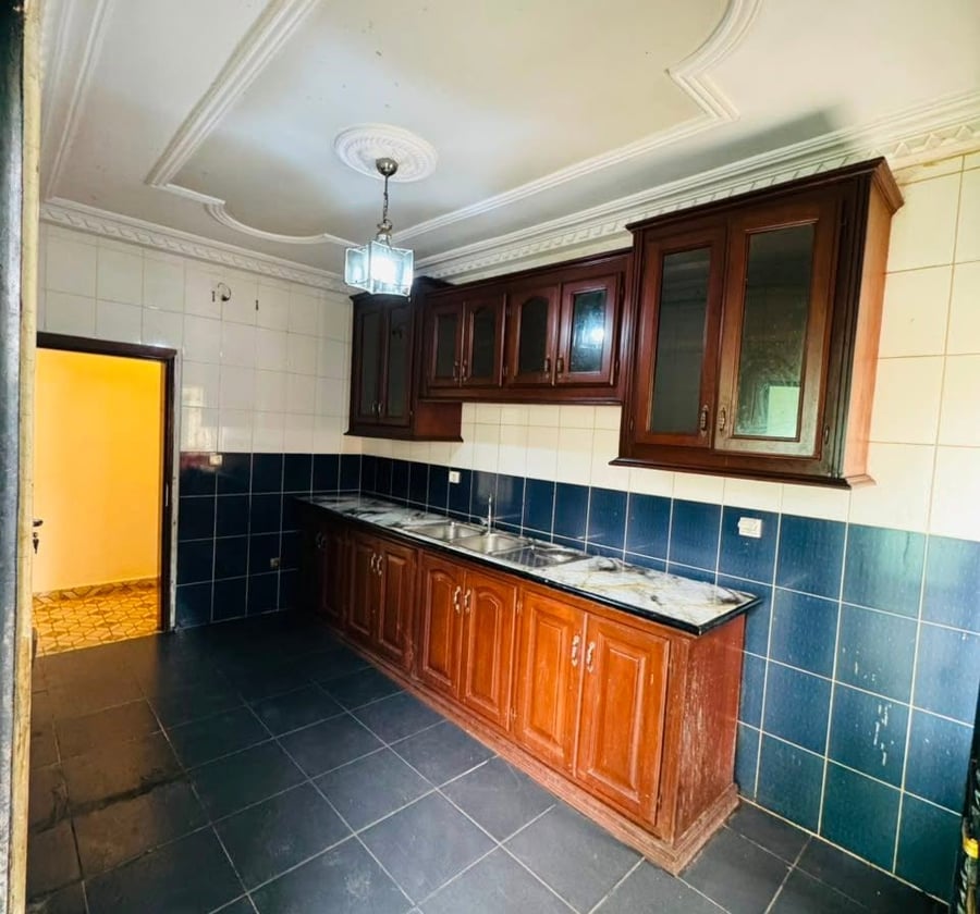 Vaste maison individuelle à louer - Damas, Yaoundé