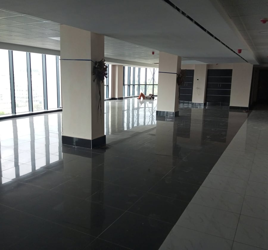 Open-space à louer à Bonanjo, Douala