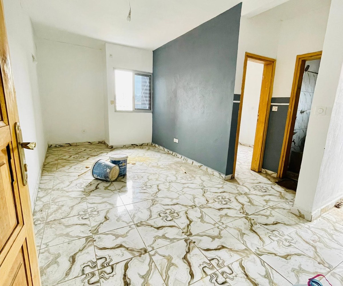 Studio moderne à louer près du carrefour Biyem Assi