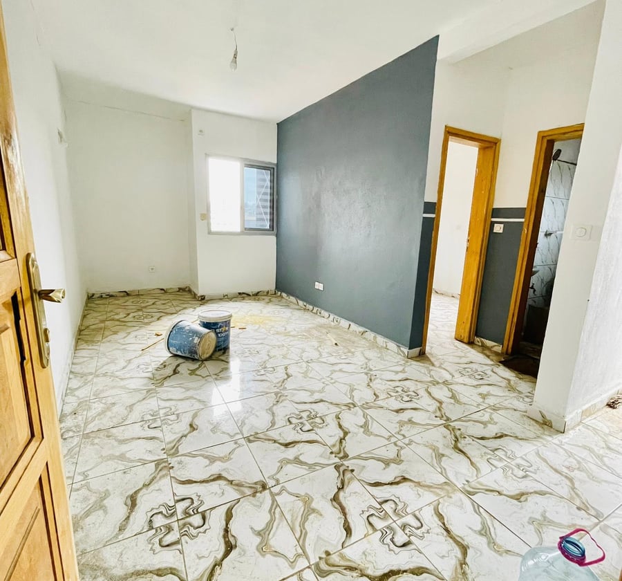 Studio moderne à louer près du carrefour Biyem Assi