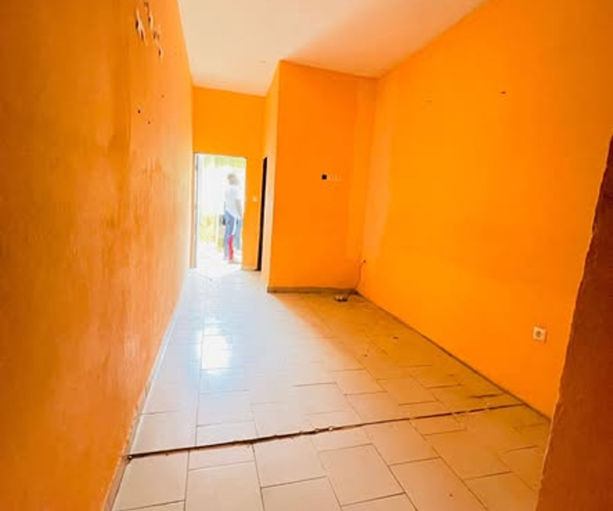 Studio moderne à Biyem-Assi TKC
