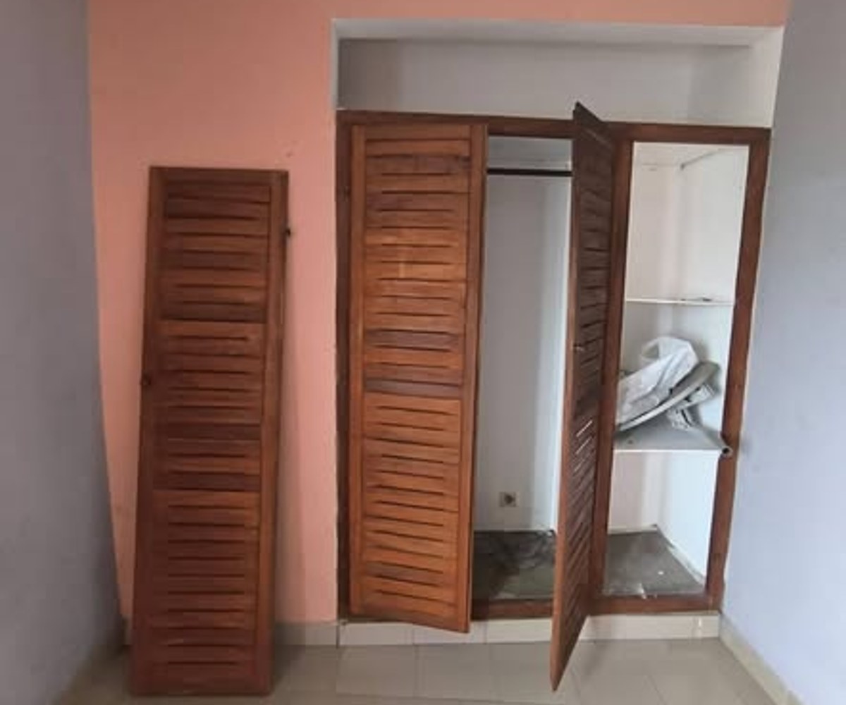 Studio moderne à louer – Ndogbong, Douala