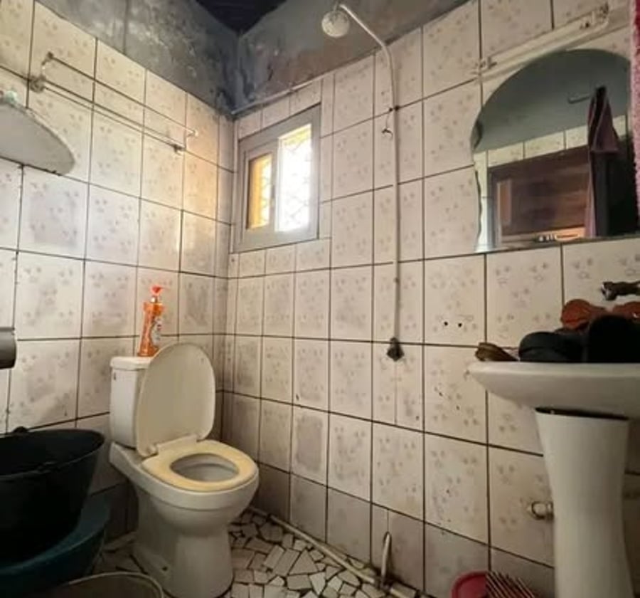 Chambre moderne à Ange Raphaël - Douala